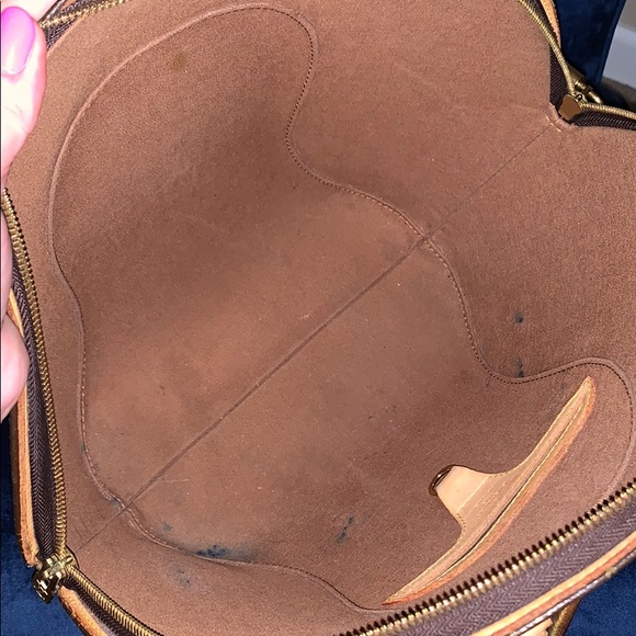 Purse - Picture 12 of 16